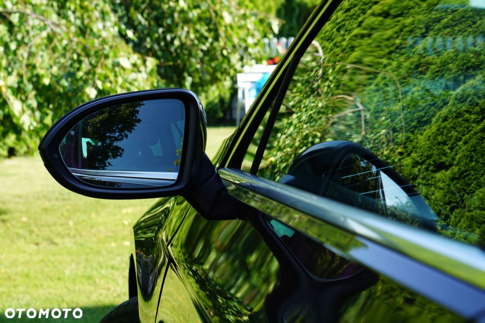 Volkswagen Passat - 20