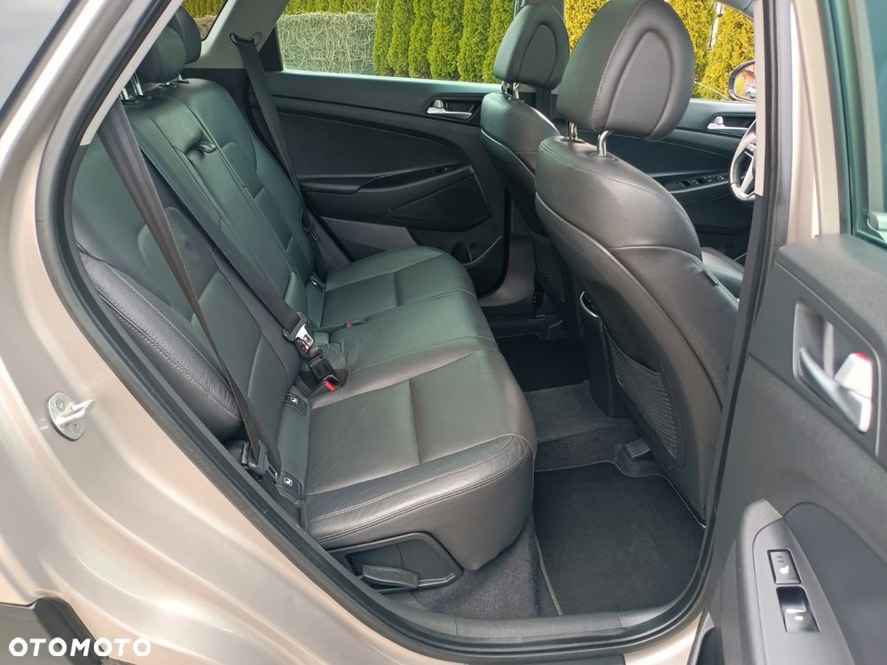 Hyundai Tucson blue 1.7 CRDi 2WD DCT Premium - 28