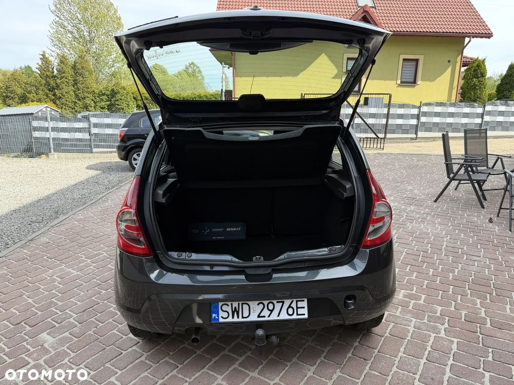 Dacia Sandero 1.4 MPI Ambiance - 33