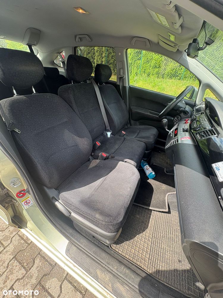 Honda FR-V 2.0 Comfort - 17