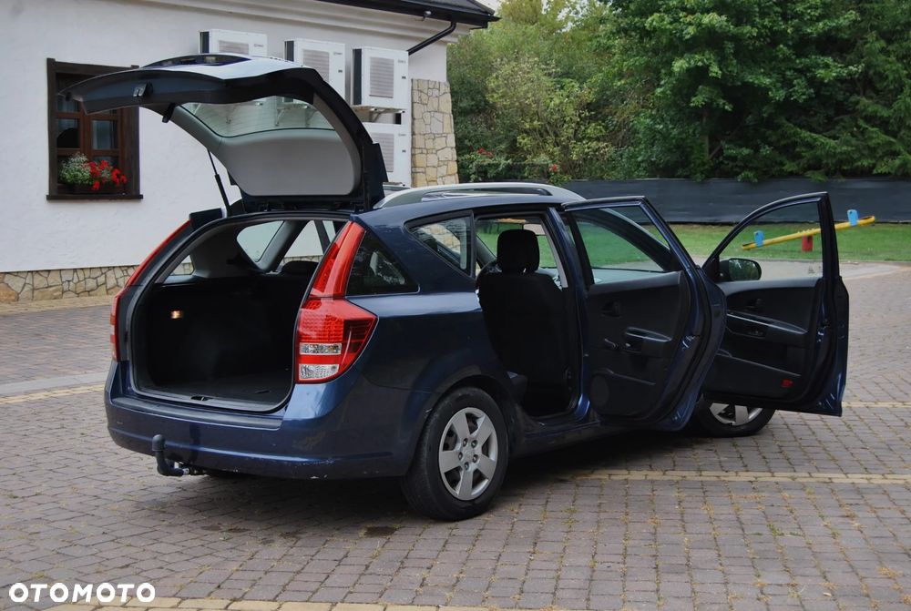 Kia Ceed 1.4 CVVT SW Spirit - 19