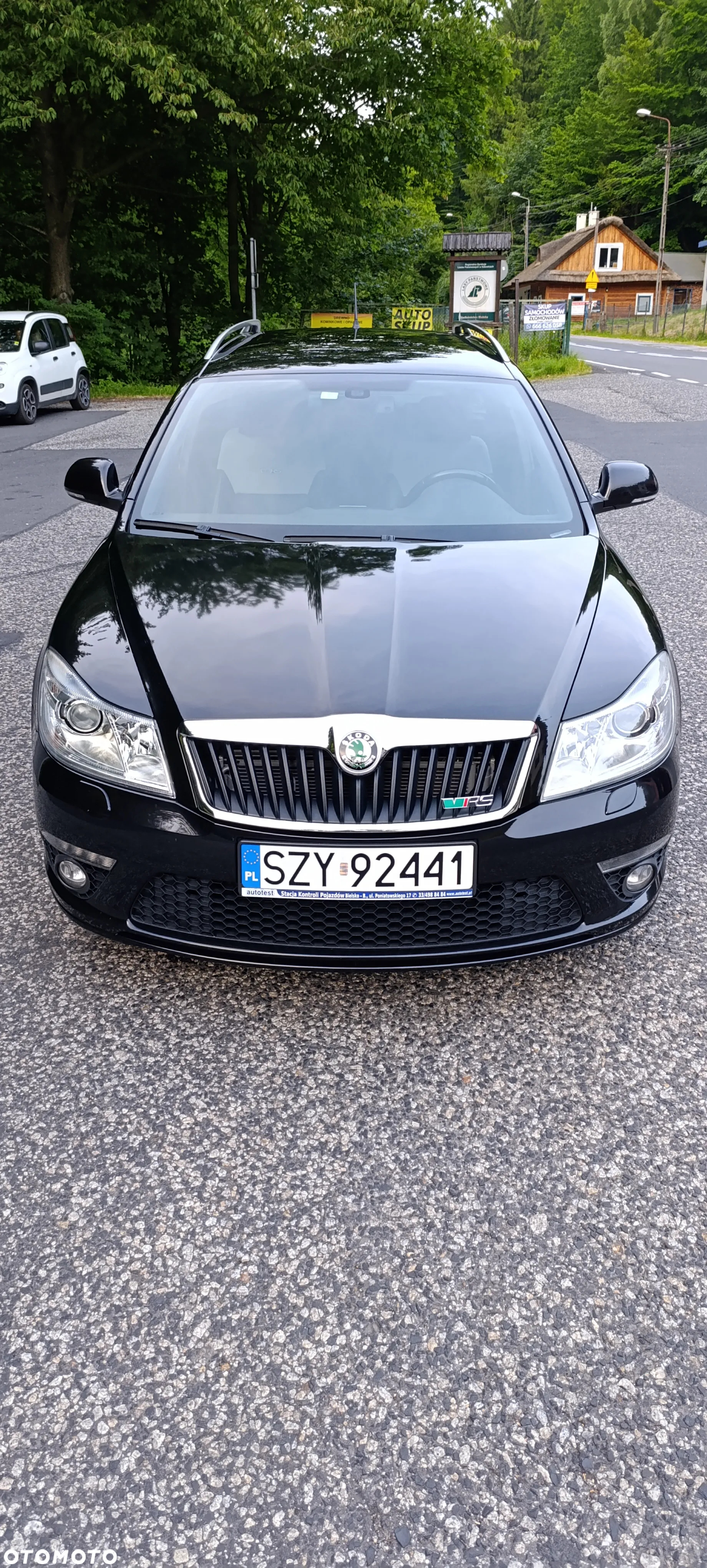Skoda Octavia Combi 2.0 TDI DPF DSG RS - 2