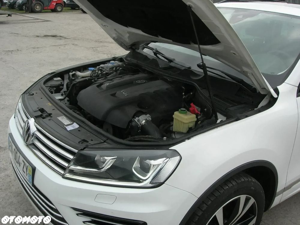 Volkswagen Touareg 3.0 V6 TDI BMT Perfectline R-Style - 10
