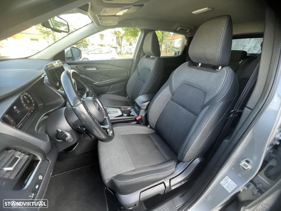 Nissan Qashqai 1.3 DIG-T N-Connecta Xtronic - 18