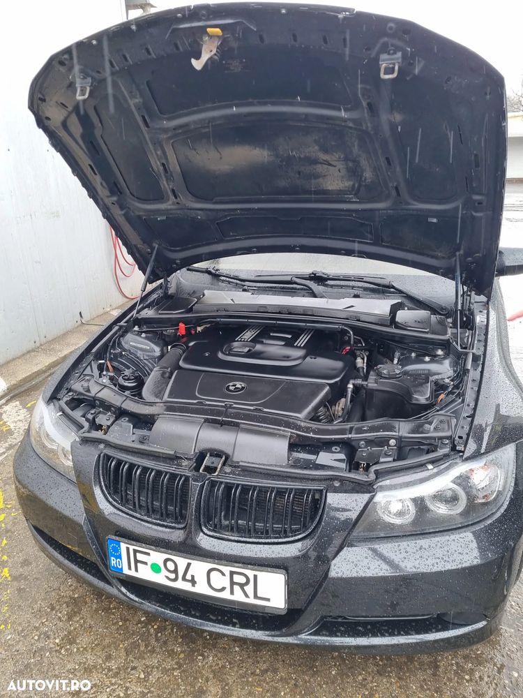 BMW Seria 3 320d DPF Aut. - 4