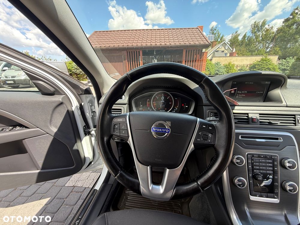 Volvo XC 70 D4 AWD Momentum - 22