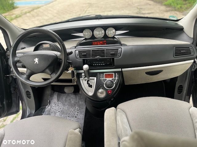 Peugeot 807 140 Automatik Premium - 26