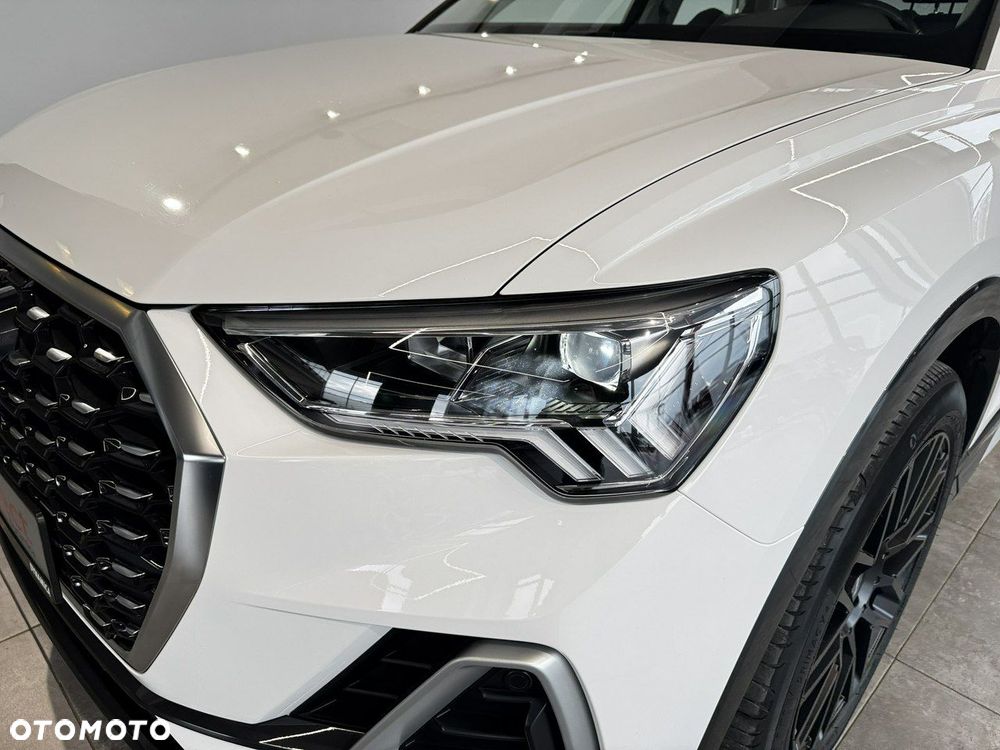 Audi Q3 Sportback - 14