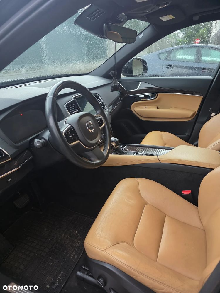 Volvo XC 40 - 8