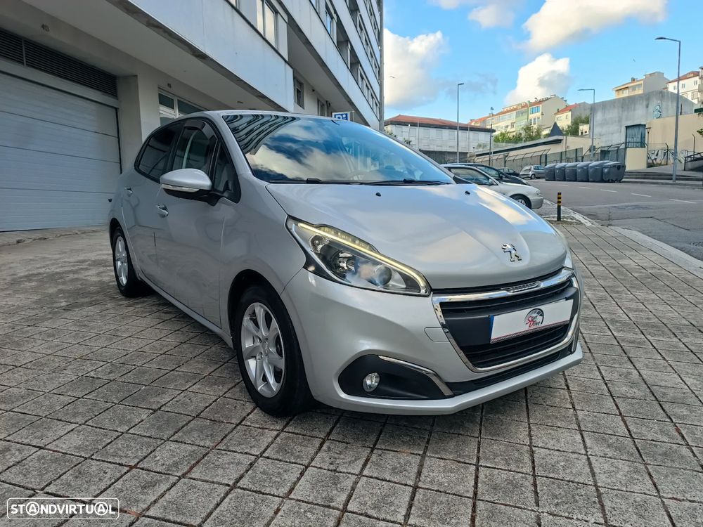 Peugeot 208 1.4 HDi Active - 2