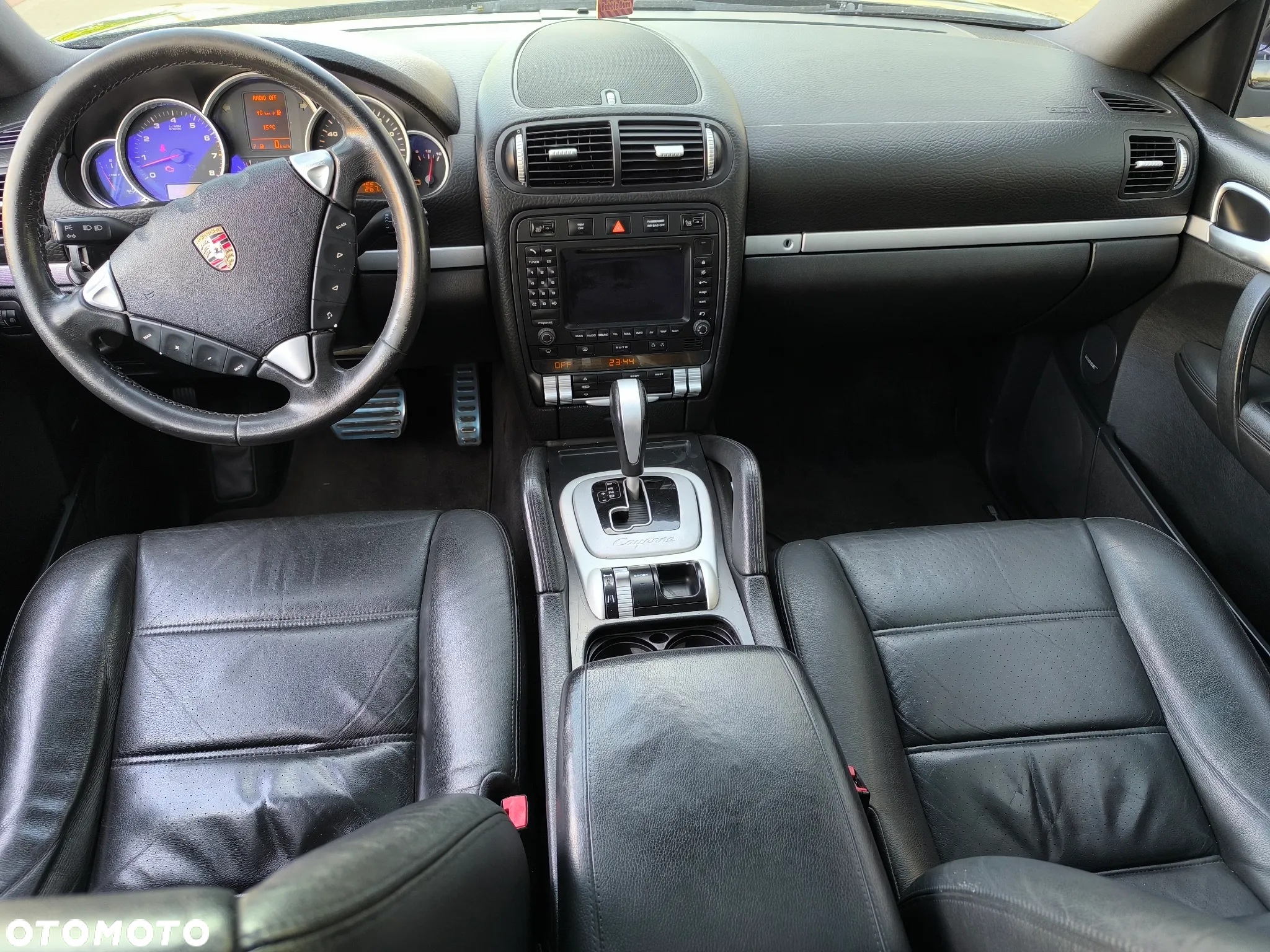 Porsche Cayenne - 22