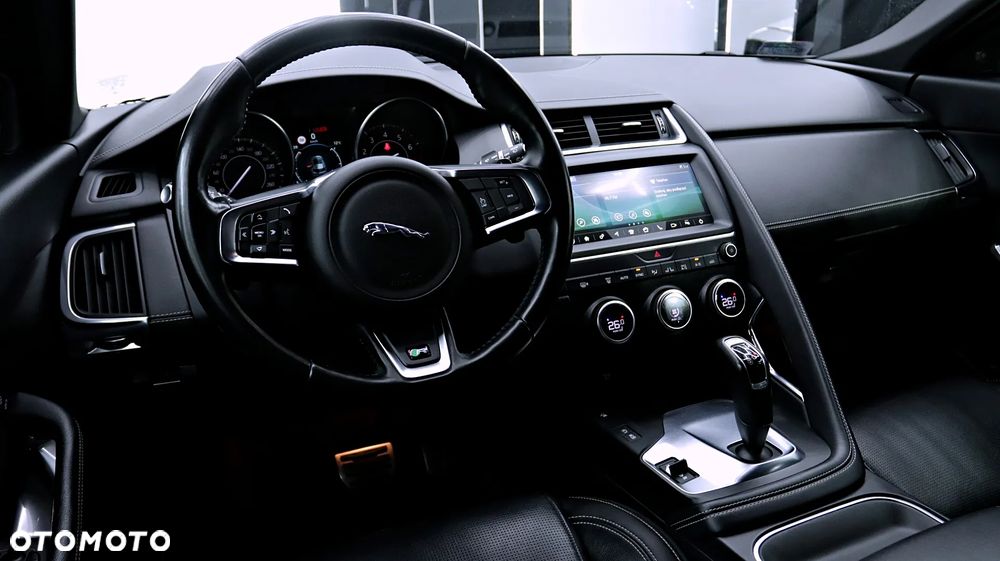 Jaguar E-Pace 2.0 i4P AWD R-Dynamic - 15