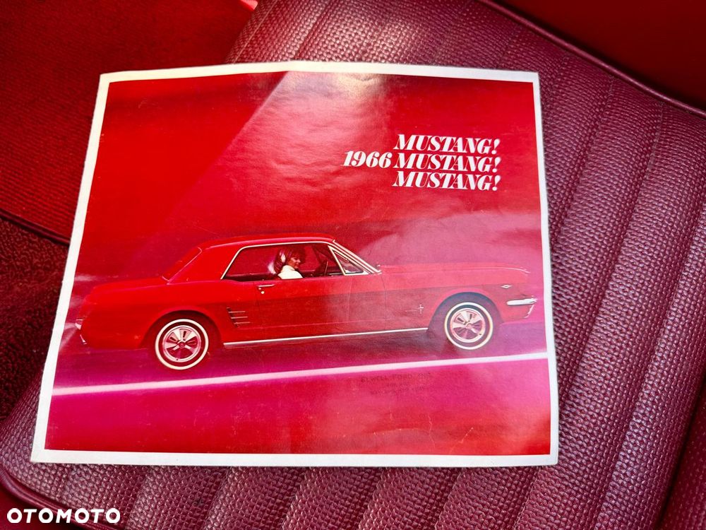 Ford Mustang - 24