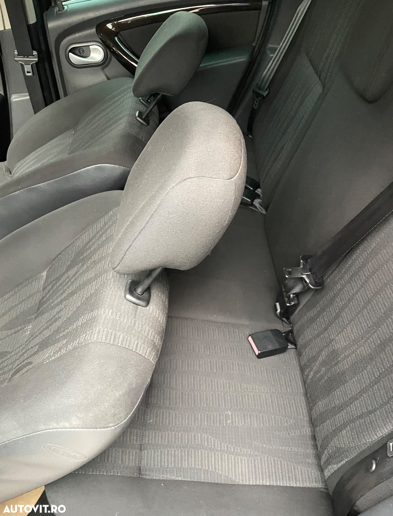 Dacia Duster 1.5 dCi 4x2 Prestige - 10