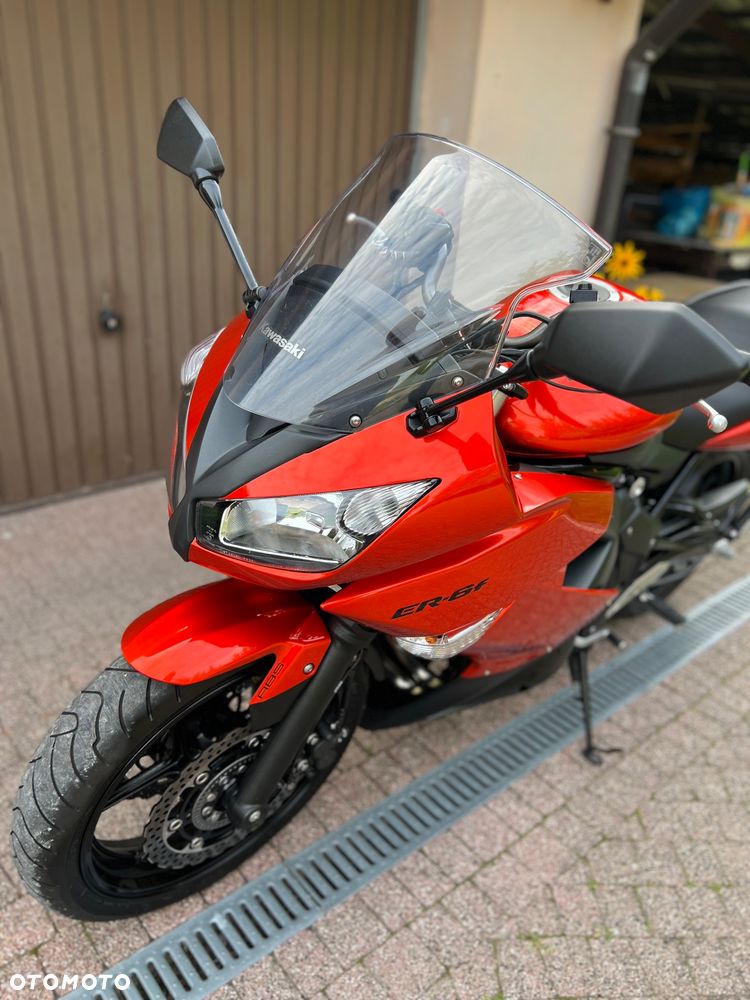 Kawasaki ER - 21