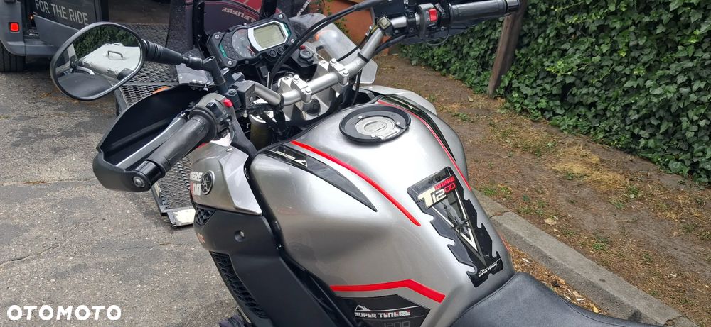Yamaha Super Tenere - 13