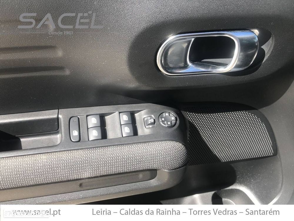 Citroën C3 Aircross 1.2 PureTech C-Series — fotografia 12