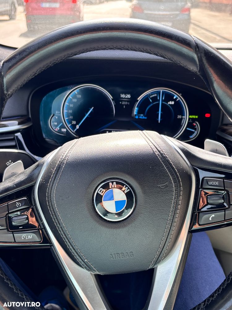 BMW Seria 5 520d AT - 19