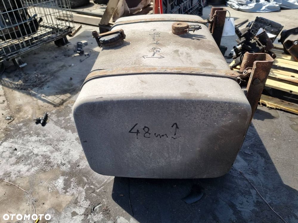 ZBIORNIK PALIWA IVECO EUROCARGO 20E28 - 4