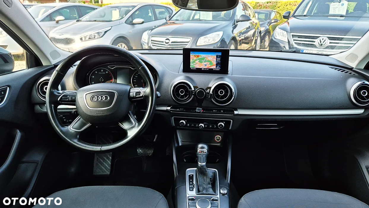 Audi A3 1.2 TFSI Sportback S tronic Ambiente - 34
