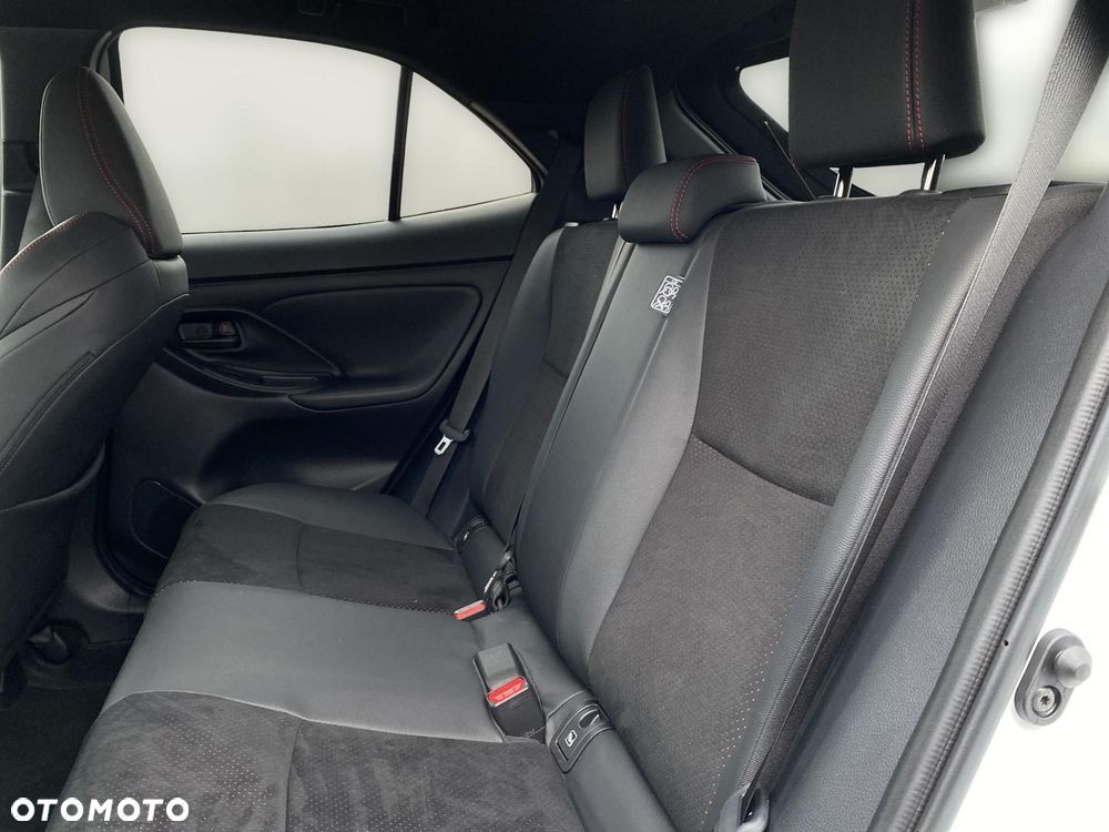 Toyota Yaris Cross Hybrid 1.5 GR Sport - 16