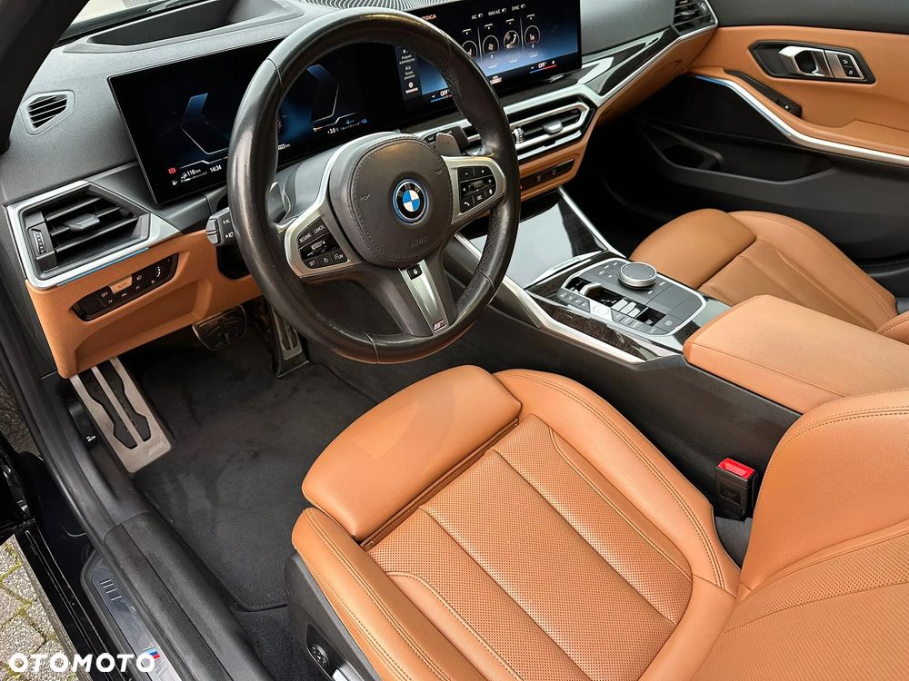 BMW Seria 3 330e xDrive M Sport - 15