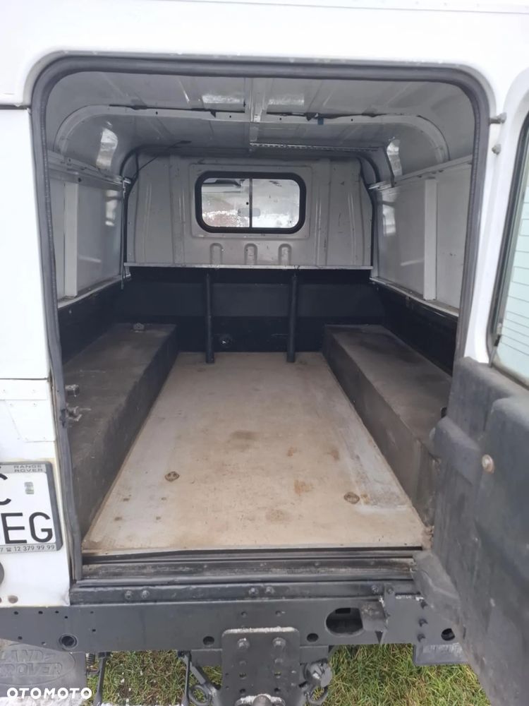 Land Rover Defender 2.4 TD4 E - 18