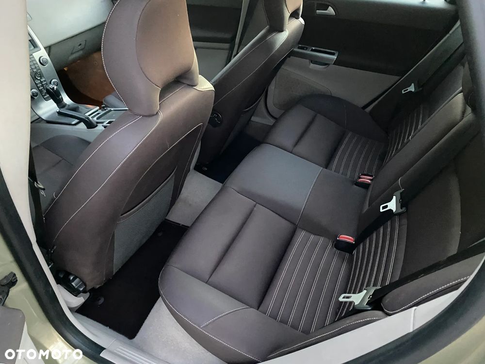 Volvo V50 1.6D Momentum - 12