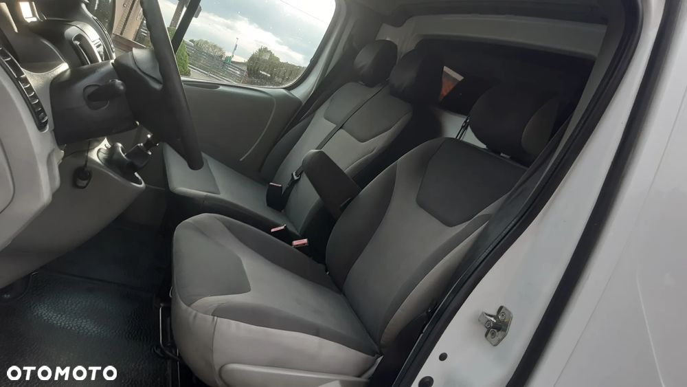 Renault TRAFIC - 14