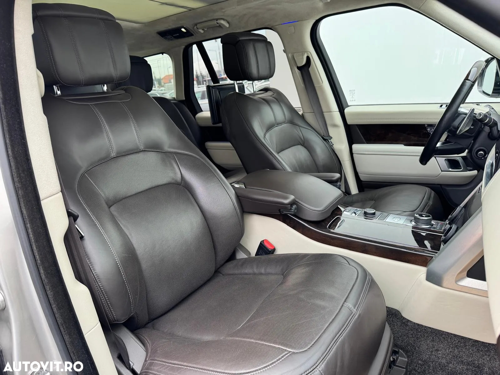 Land Rover Range Rover Vogue - 25
