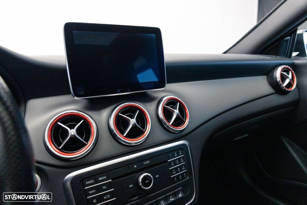 Mercedes-Benz CLA 200 (CDI) d Orange Art Edition - 32