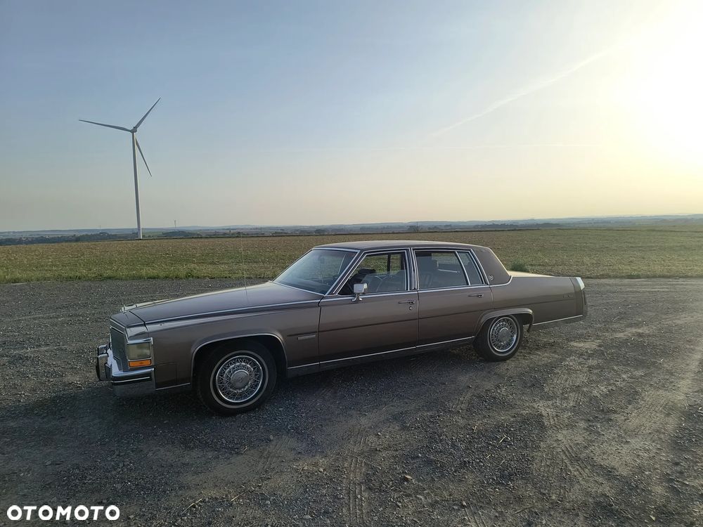 Cadillac Fleetwood - 7