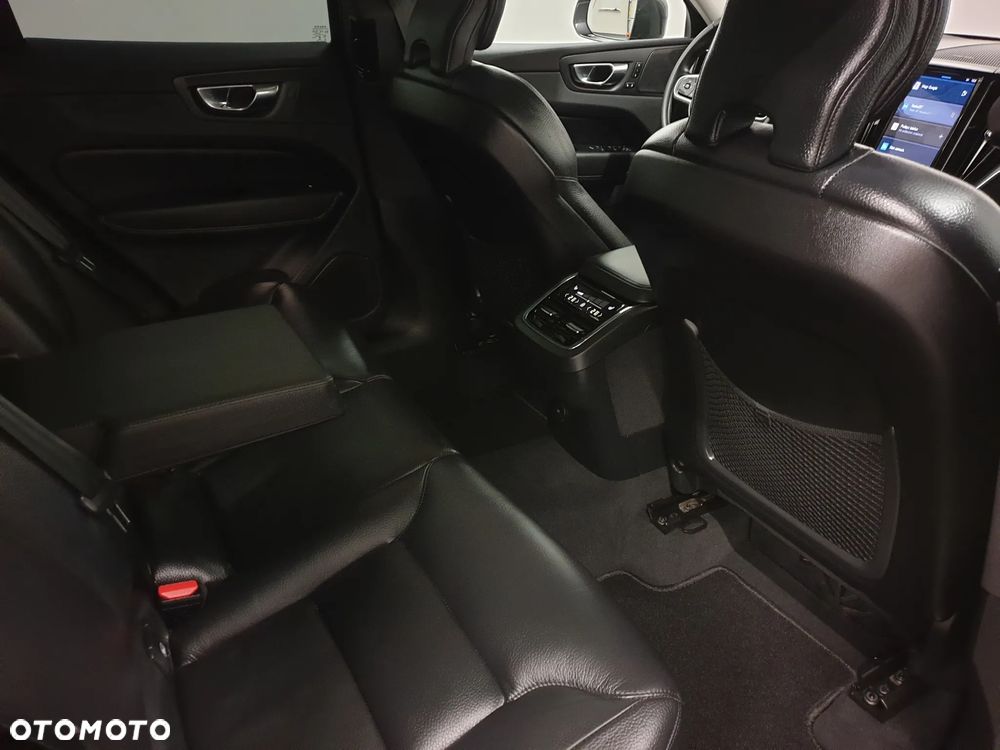 Volvo XC 60 B4 D Geartronic Inscription - 28