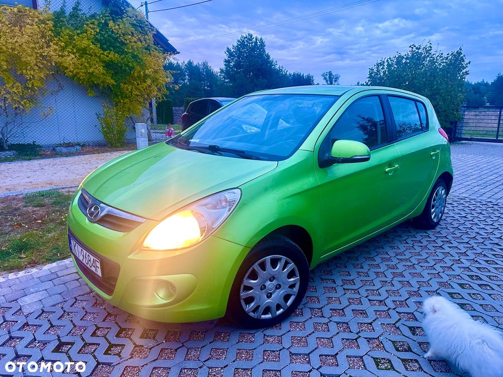 Hyundai I20 2010 photo 3