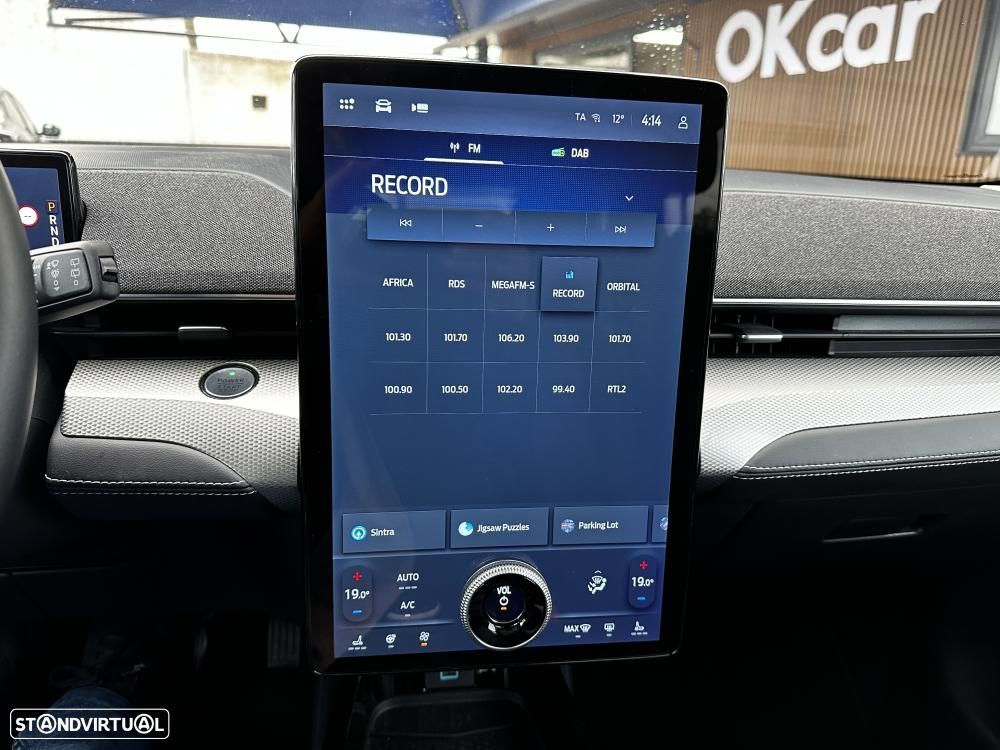 Ford Mustang Mach-E Standard - 28