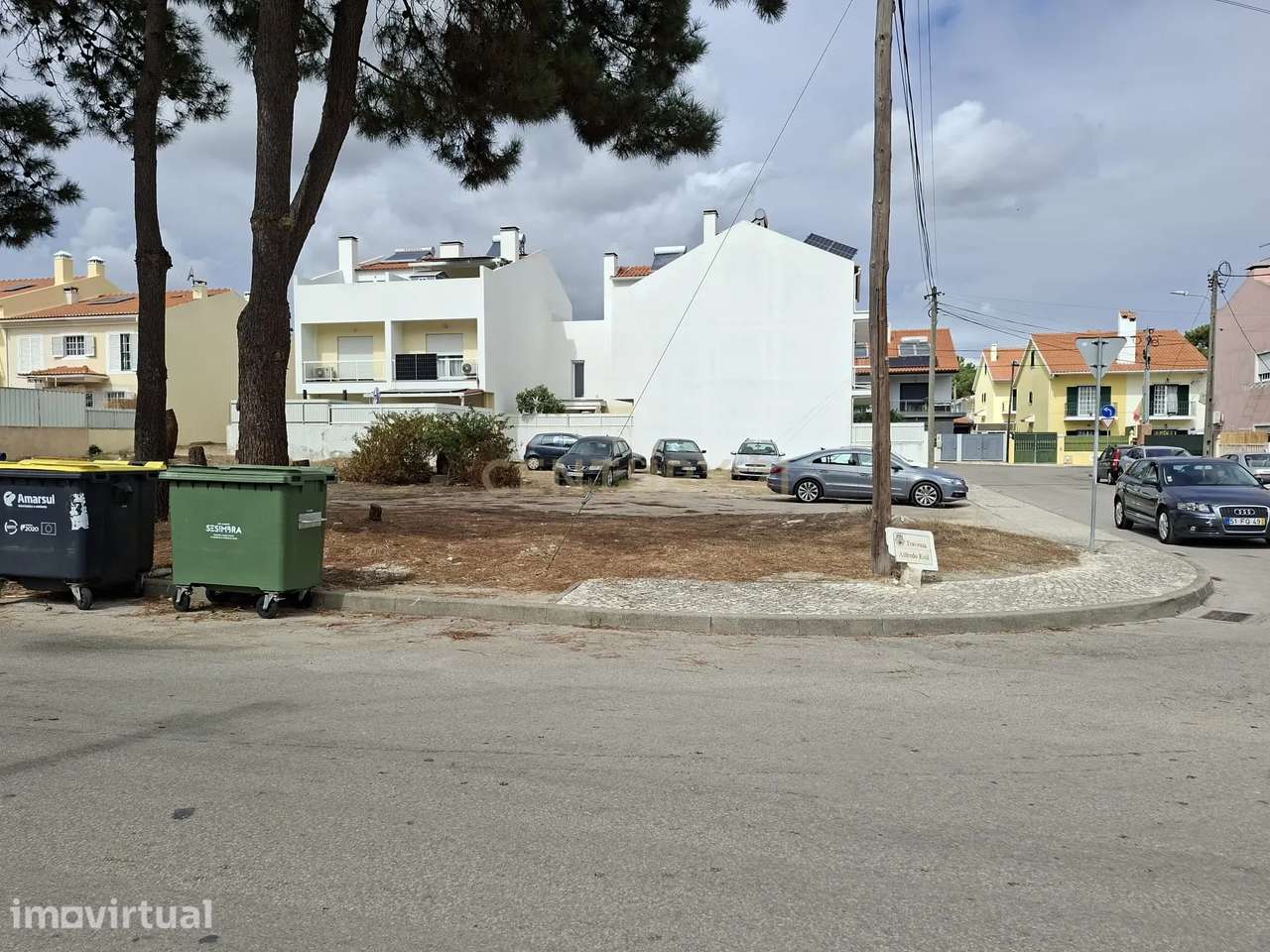 Terreno de Gaveto 310 m² com Potencial para 2 Fogos – Quinta do Conde - Grande imagem: 5/9
