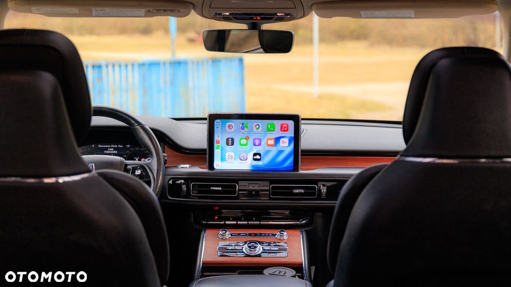 Lincoln Aviator - 12