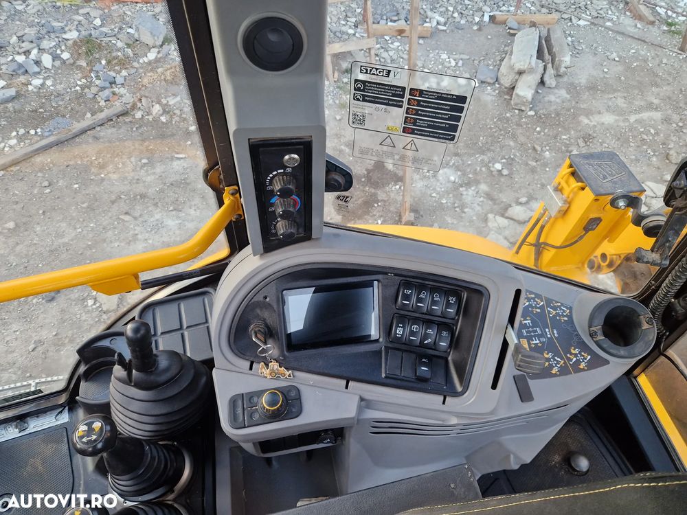 JCB 3CX - 6