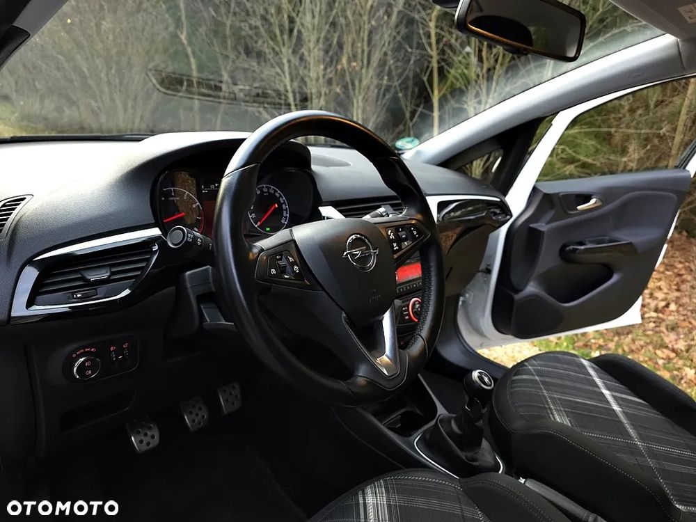 Opel Corsa 1.4 Cosmo - 24