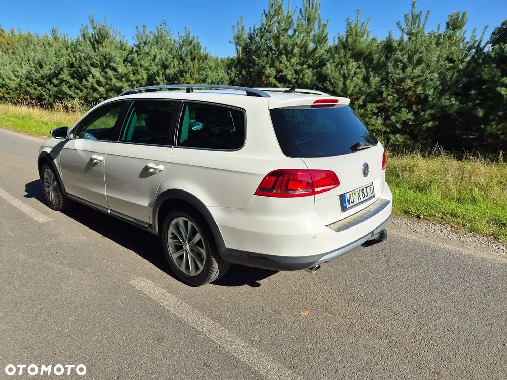 Volkswagen Passat Alltrack 2.0 TDI 4Motion DSG BlueMotion Tec - 6