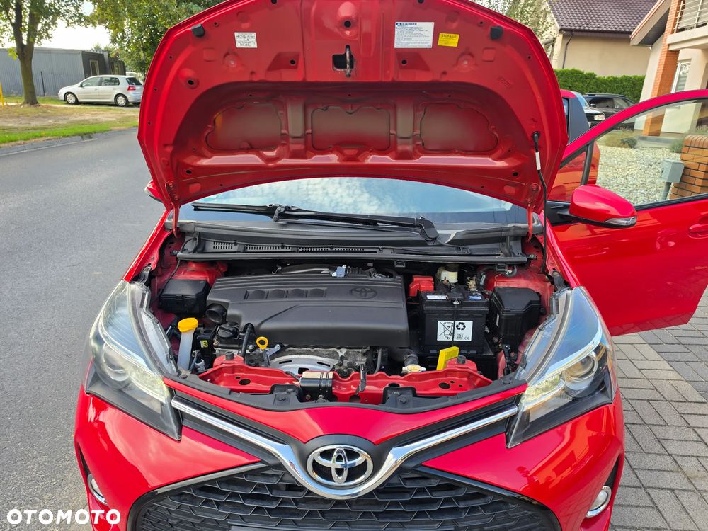 Toyota Yaris 1.33 VVT-i Executive - 24