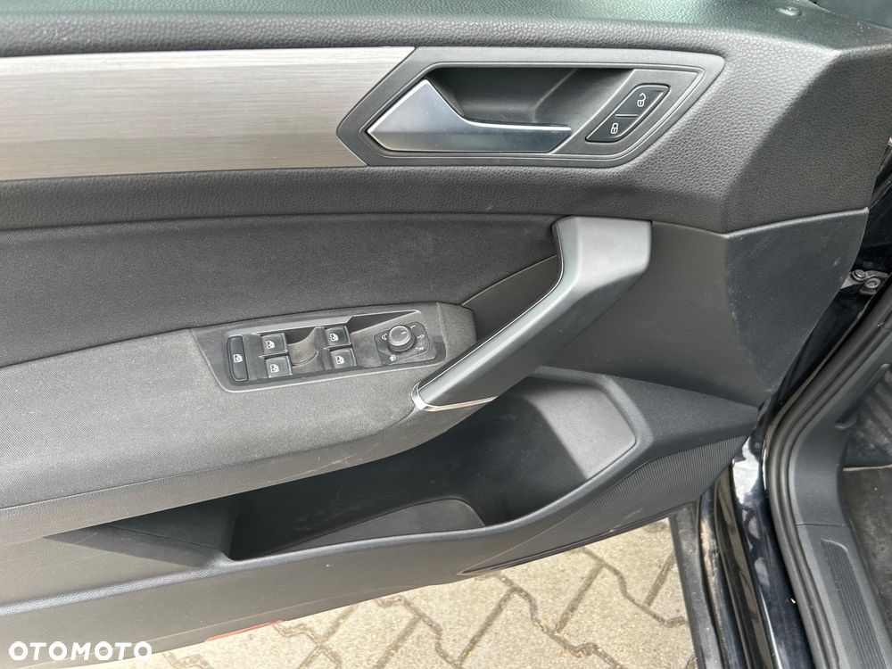 Volkswagen Touran 1.2 TSI (BlueMotion Technology) Comfortline - 20