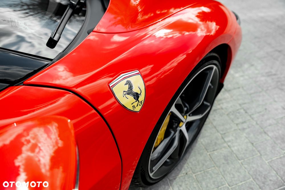 Ferrari 296 GTS - 35