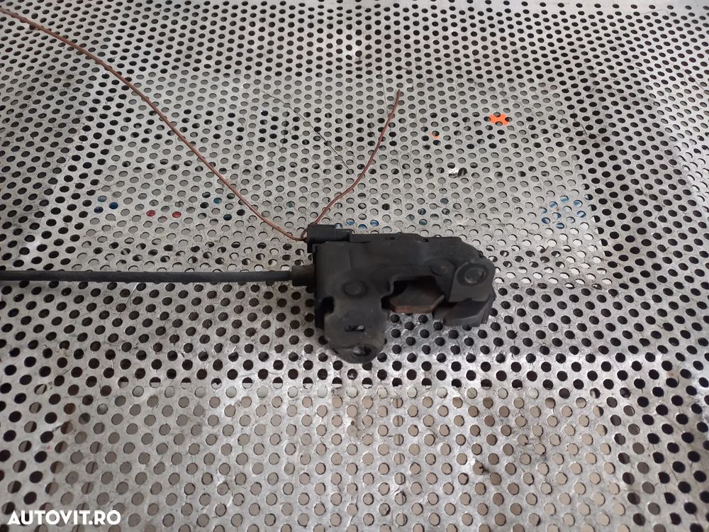 Incuietori Incuietoare Broasca Capota Mercedes C Class W204 An 2007-2008-2009-2010-2011-2012-2013-2 - 1