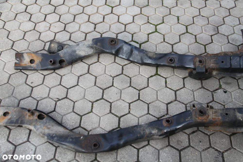 SUBARU FORESTER II SG 02->07R Belka  Zawieszenia  Rama  Trewers LEWY / PRAWY - 3