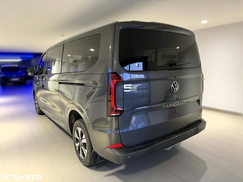 Volkswagen Caravelle - 4