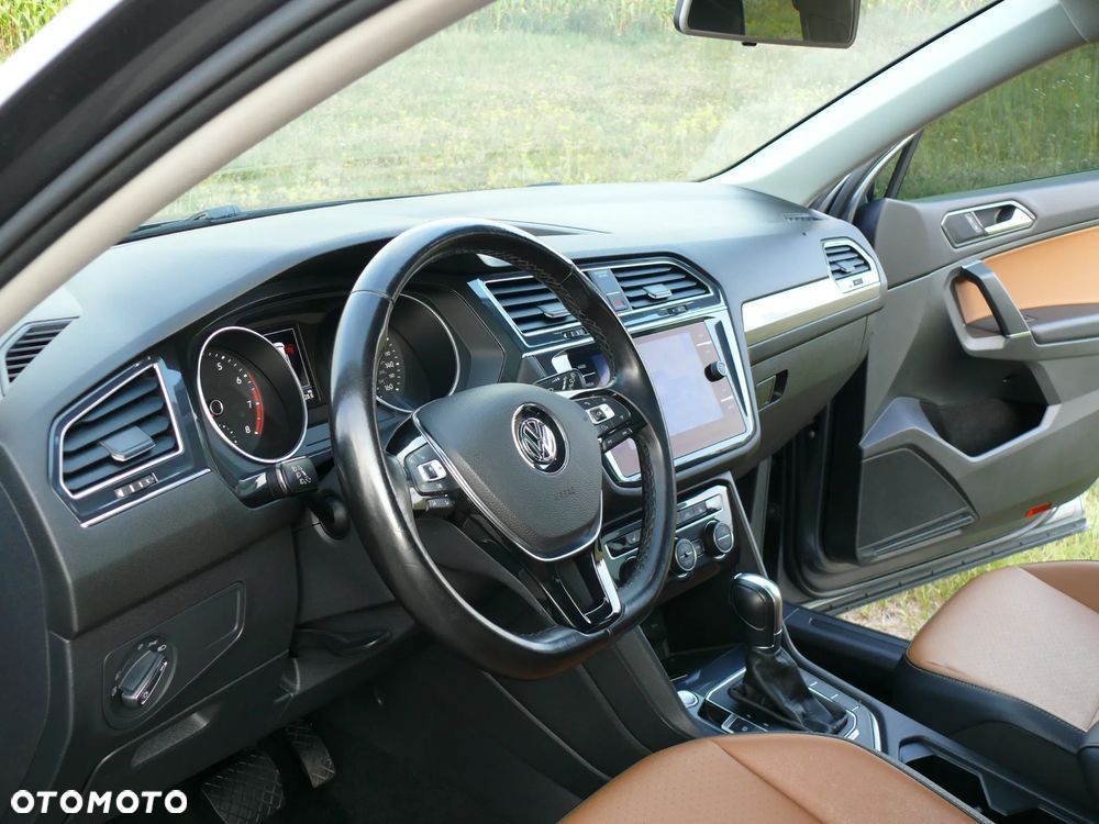 Volkswagen Tiguan Allspace 2.0 TSI 4Mot Highline DSG - 9