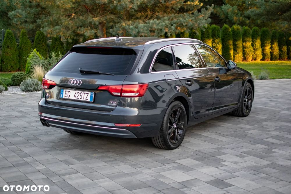 Audi A4 Avant 2.0 TDI DPF clean diesel S line Sportpaket - 33