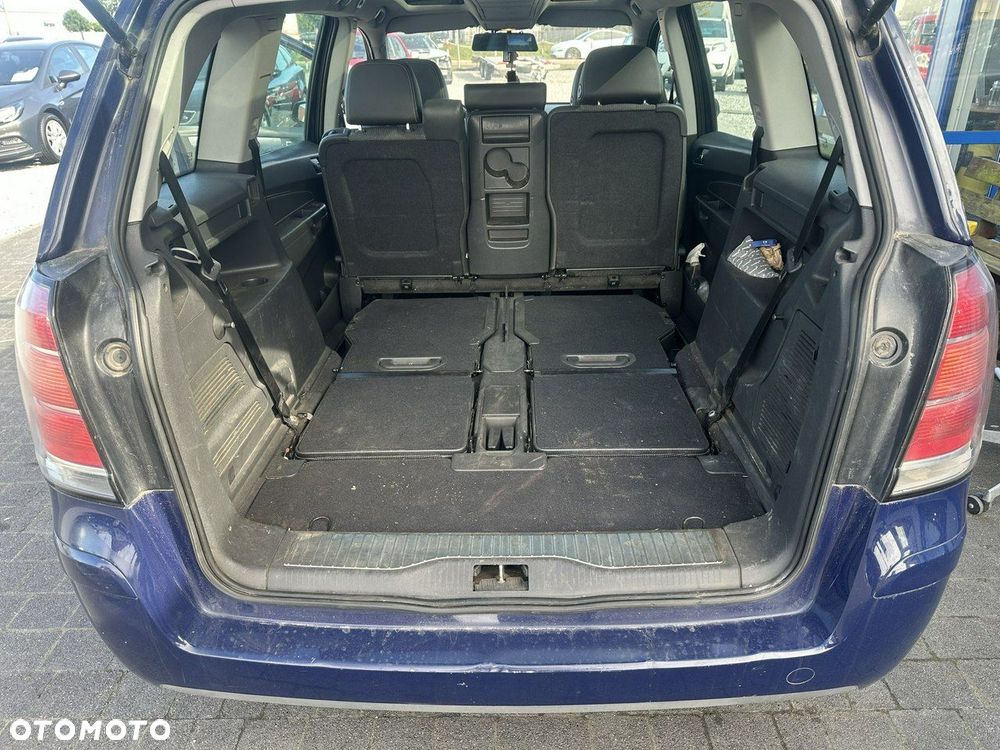 Opel Zafira - 17
