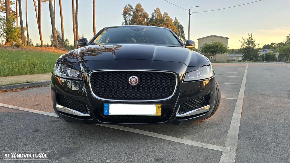 Jaguar XF 2.0 D Prestige Aut. - 15